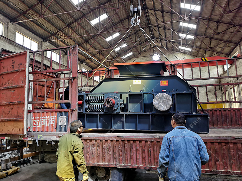 大型對輥制砂機 1208型制砂機發(fā)往內蒙古