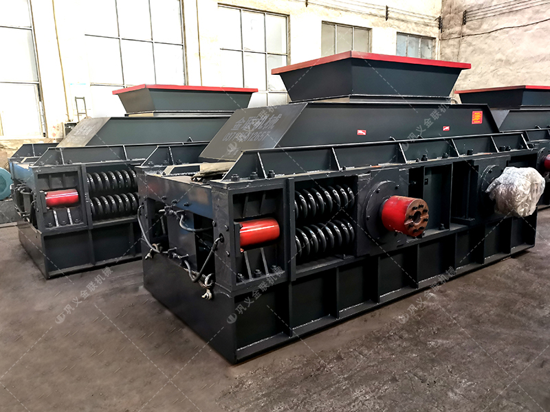 錳鋼對輥破碎機(jī)會出現(xiàn)堵塞現(xiàn)象嗎？